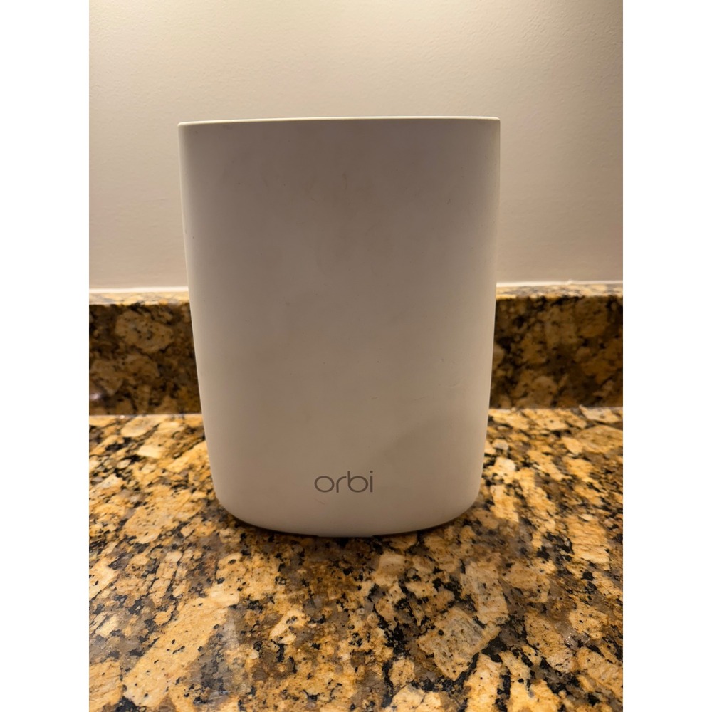 NETGEAR Orbi RBR50 WiFi System Router - Picture 2 of 5